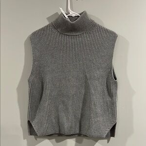 Abercrombie & Fitch Sleeveless Turtleneck Sweater in Grey, Size S (NWT)